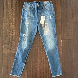 NWT 1822 Denim Light Blue Distressed Ankle Skinny Jeans